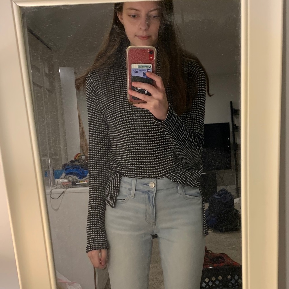 Turtleneck Checkered Size Small